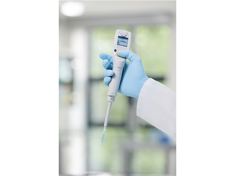 Eppendorf Xplorer®/ Eppendorf Xplorer® plus Elektronik Pipet Serisi 6